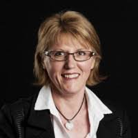 Danielle Bonnet's Instagram, Twitter & Facebook