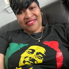 What size pan to bake black bean chocolate cake in?