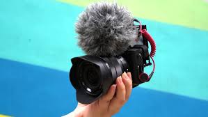 Amazonbasics On Camera Microphone Ups Your Videography Game At A Low Of 14 50 9to5toys