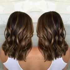 60 Looks With Caramel Highlights On Brown And Dark Brown Hair Brown Hair Balayage Brown Hair With Caramel Highlights Hair Styles