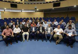 Adi a inceput scoala de antrenori, e dedicat, pasionat. Noua GeneraÈ›ie De Antrenori A Primit LicenÈ›a Pro FederaÈ›ia RomanÄƒ De Fotbal