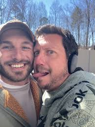 Dustin Duck's Instagram, Twitter & Facebook