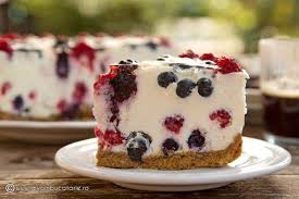 Mod de preparare reteta cheesecake cu zmeura (fara coacere): Retete De Cheesecake Food Delicious Desserts Desserts