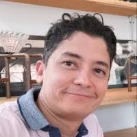 Carlos Betts's Instagram, Twitter & Facebook