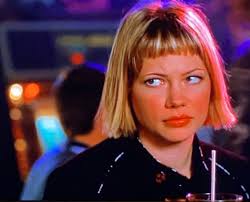 Michelle williams brings out the cute in a cowlick with her charming pixie haircut. Krevin On Twitter Someone Exposed Me To Michelle Williams Hair In Season 6 Of Dawson S Creek And I Haven T Known Peace Since