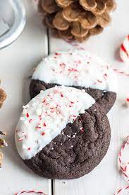 Dark Chocolate Candy Cane Cookies The Classic Combination Of Chocolate And Pepper Delicious Christmas Cookies Best Christmas Cookies Cookies Recipes Christmas