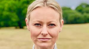 Reino Unido pondrá fin a la preferencia de los hombres para heredar  títulos, escaños y haciendas