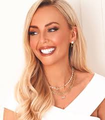 Pearl Chain Signature Name Necklace (Gold)