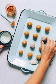 5 Ingredient Golden Milk Snack Bites Minimalist Baker Recipes Recipe Snack Bites Easy Snacks Snacks