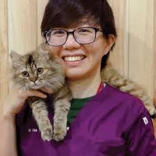 We're thrilled to share that Su Via Chong, a Purdue Veterinary Nursing  Distance Learning student, has received the 2024 AAHA Veterinary Technician  of the Year Award! Working in Kuala Lumpur, Malaysia, Su