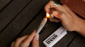 Here is our easy to follow guide on how to roll a good joint. How To Roll A Cone A Step By Step Guide