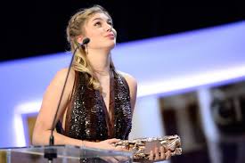 Louane2021 (programme mviewer gx creator ndless nspire). Louane On Vous Dit Tout Sur La Chanteuse Revelee Par The Voice