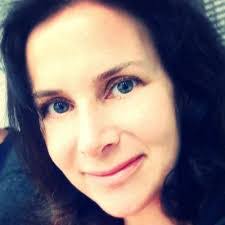 Bethany Rubin's Instagram, Twitter & Facebook