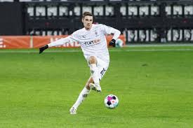 Info account für mönchengladbach/ nrw. Why Liverpool Should Sign Bundesliga Midfield Ace Florian Neuhaus