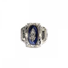 Considering a white gold diamond engagement ring? White Gold College Ring Bal Four 14k 2002s Bl Top Sabel Cat Beruf