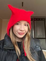 Kitty Bonner's Instagram, Twitter & Facebook