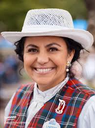 Meet Lindsay and Aly: Your Go-To Crochet Creators