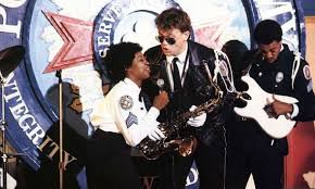 Laverne hooks in police academy in a career that spans. Kwp7nzz Skq4m