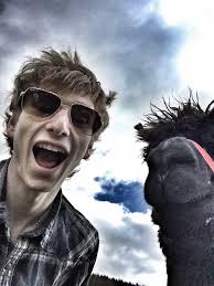 First picture of Queen's portrait woke Oxford student tried to remove from  campus is revealed