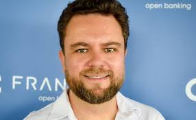 Franq adota soluções da Salesforce