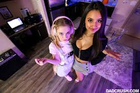 Dadcrush Anastasia Knight Eliza Ibarra Mondays Latina Sedutv Porno PornPics  VIP Gallery