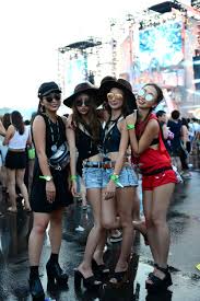 水もしたたる水着女子がいっぱい 大盛り上がりのs2o japanスナップ chintai情報局 水着 フェス ファッション
