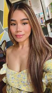 Add background to make image square?