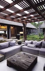 Here Are Some Amazing Modern Living Room Ideas To Inspire You Creating A Chic Living Room Modernlivingroom Ideasona Patio Outdoor Entertaining Area Pergola