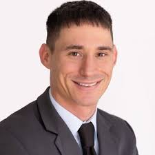 Embrace Your Roarrr: The Key To Rising Up In Everything You Do: Neely,  Bryan, Hall, Hayden, Seiber, Claire, Lovelace, Gabby: 9798989735501:  Amazon.com: Books