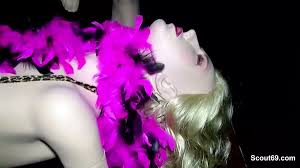 German Gangbang Im Artemis in Berlin Mit Vielen Leuten: Teen Teen Porn