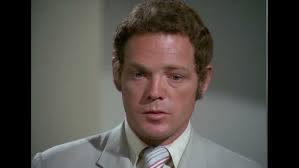 Hawaii Five-O (classic): Bone Man Goes Crying to Jonathan Kaye