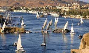 Aswan is a city in the south of egypt, some 870 km south of cairo, just below the aswan dam and lake nasser, with a population of 275 aswan is far more relaxed and smaller than cairo and luxor. Top 10 Tourist Attractions In Aswan Egypttoday