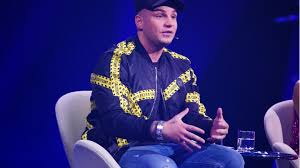 Dsds staffelstart mit naidoo und lombardi. Dsds Pietro Lombardi Bietet Sich Als Wendler Ersatz An Stern De