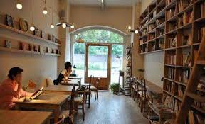 Lots Of Shelving Lots Of Books Cafe Interior Cafe House Book Cafe
