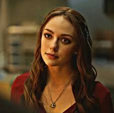 Vem skulle du hellre interagera med? (Hope Mikaelson eller Katherine  Pierce) : r/TheVampireDiaries