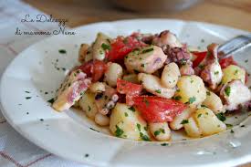 Una ricetta classica, estiva e da servire fredda che piace proprio a tutti. Insalata Di Polpo Con Cannellini E Pomodoro