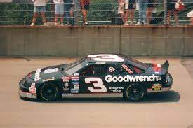 Senior had 676 starts driving in nascar's big leagues, 529 of them behind the wheel of the number 3 car. File Dale Sr 1994 Jpg Wikipedia