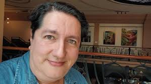 Starbucks de San Salvador, en el edificio Antonio Bou, 2025