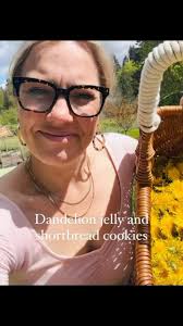 Gloria (@gloriatheskoolie) • Фото и видео в Instagram