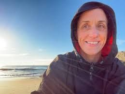 Elena Tobin's Instagram, Twitter & Facebook