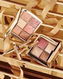 Hourglass mini ambient lighting edit sculpture unlocked รุ่น limited edition, holiday 2020 คุ้มสุดๆแล้วนะคะจากแบรนด์นี้ ตลับนี้มีทั้งบลัช ไฮไลท์และคอนทัวร์ . Ambient Lighting Face Palette Sculpture Hourglass Sephora Hourglass Cosmetic Sephora Holiday Beauty