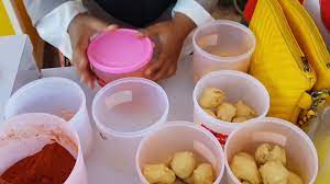 Haluskan bawang putih, bawang merah, kemiri sangrai, tomat, cabai rawit, cabai merah besar, dan gula merah dengan cara diuleg atau diblender. Tahu Gila Hanya 2 Jam Omset Jutaan Sehari Youtube
