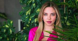 Aygün aydın, show tv'de ekranlara gelen bu tarz benim 2. Ro3 U6ax2pfb1m