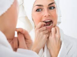 Local woman dies from blood loss after flossing for first time in 4 years