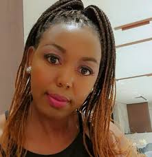 Castor Oil in Your Belly Button: Will it Help with Weight Loss, Digestion,  Hair & Skin, etc.?