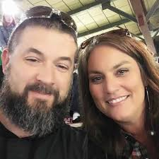 desiree herron (@desnh)