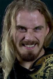 Kris Travis : biographie, filmographie, photos & vidéos