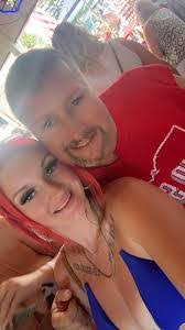 Stacey Moss's Instagram, Twitter & Facebook