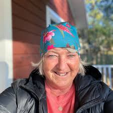 Holiday Store Hours update! 🎄 Our adjusted store schedule is set to help  make your holiday shopping at SM Store Molino merry and bright! 🎁 Check  our special holiday schedule here: smstore.com/holidayhours