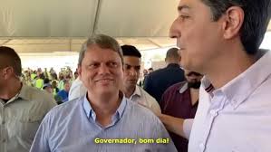 Estive na Câmara Municipal de Ourinhos, juntamente com o Excelentíssimo  Juiz Federal de Ourinhos, meu amigo Dr. Mauro Spalding, onde fomos  recebidos pelo presidente da Casa, Cicero de Aquino, os vereadores Gil